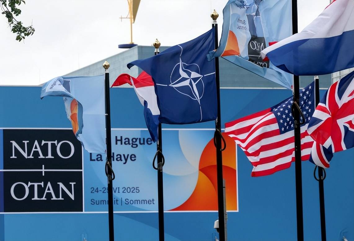 格陵兰岛关税翻转 特朗普收回对欧洲8国关税威胁